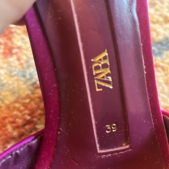 Amazing Zara Fuchsia Platform Size 39 - some wear/age - Picture 3 of 12